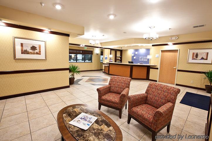 Holiday Inn Express Plymouth By Ihg Interior photo